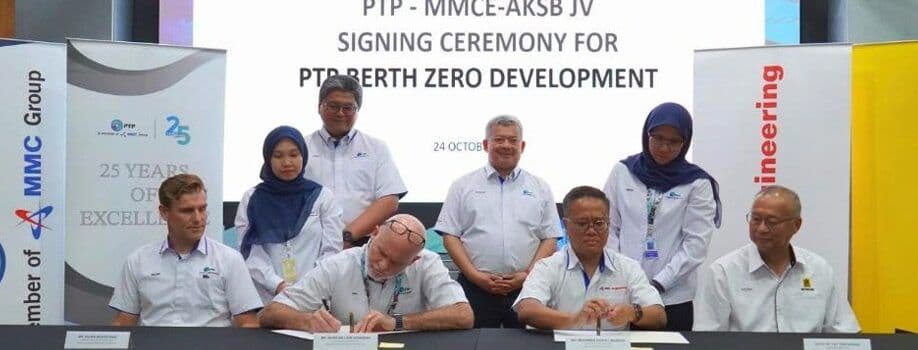 Port of Tanjung Pelepas builds Berth Zero, dredging and land reclamation included