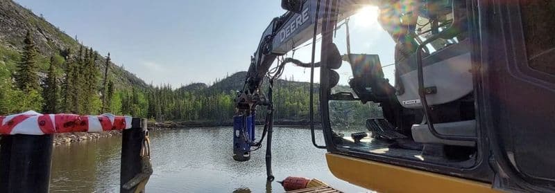 Cleaning a contaminated lake with Damen DOP150 dredge pump