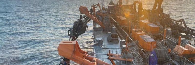 Boskalis and Van Oord deliver Port of Felixstowe deepening project