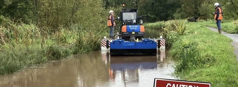 Dredging to remove toxic sediment from Walsall Canal