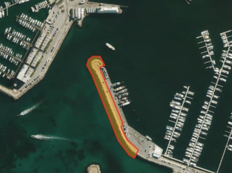 Work on Fremantle Fishing Boat Harbor breakwater begins